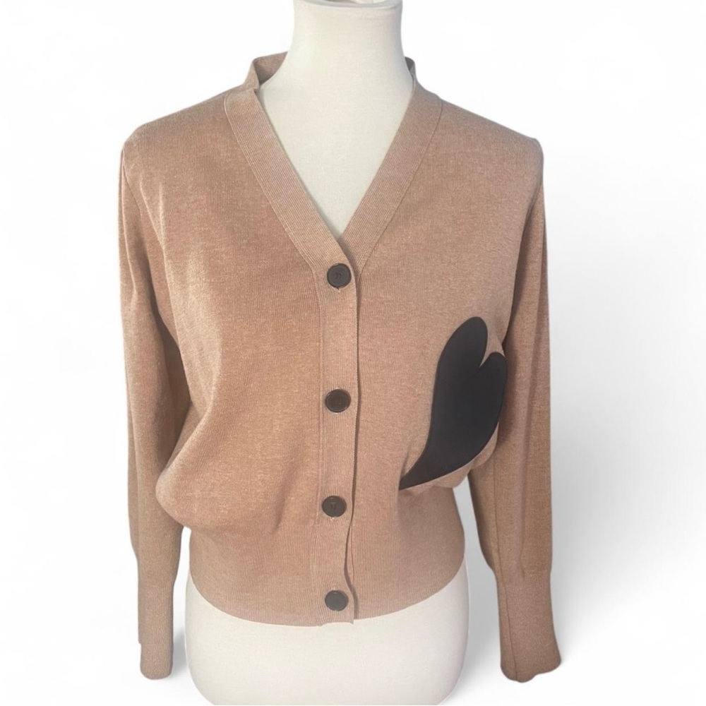 KIMHEKIM x MO&Co Chic Tan Cardigan with Black Heart Detail